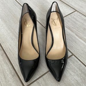 Vince Camuto black pump